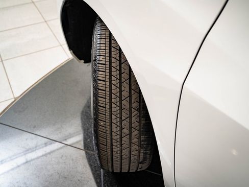 Certified 2025 Acura RDX SH-AWD w/ Advance Package image 40