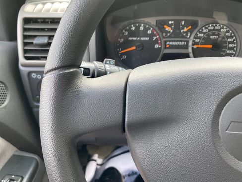Used 2005 Chevrolet Colorado LS w/ Power Convenience Package AWD/4WD image 25