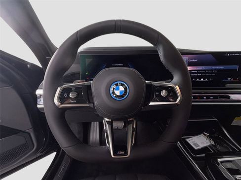New 2026 BMW i7 xDrive60 w/ Executive Package AWD/4WD image 12