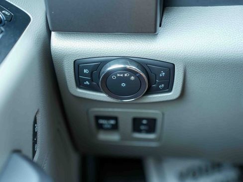 Used 2019 Ford F150 XLT w/ Equipment Group 302A Luxury image 26