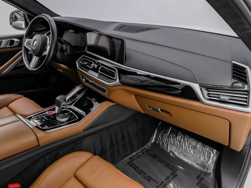 Used 2022 BMW X6 M w/ Competition Package image 12