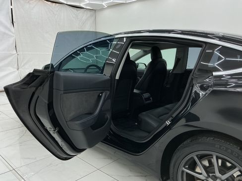 Used 2018 Tesla Model 3 Mid Range RWD image 22