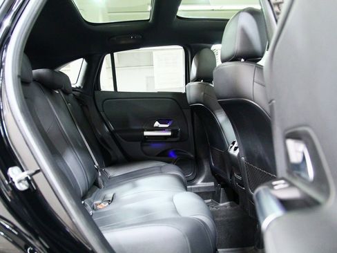 Used 2025 Mercedes-Benz GLA 250 4MATIC image 25