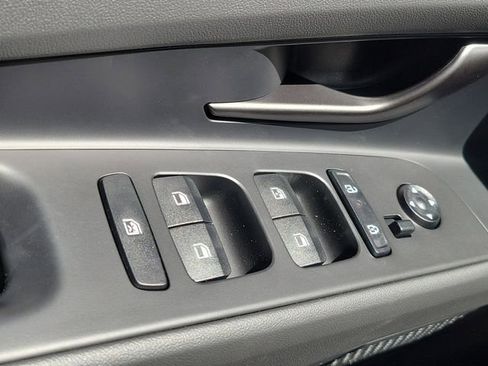 New 2026 Hyundai Elantra Sport FWD image 16