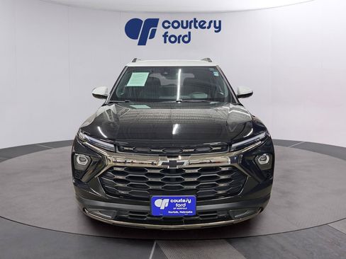 Used 2025 Chevrolet TrailBlazer ACTIV w/ Driver Confidence Package AWD/4WD image 2