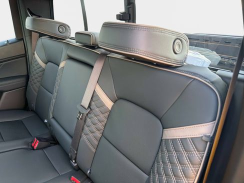 New 2026 GMC Canyon Denali AWD/4WD image 12