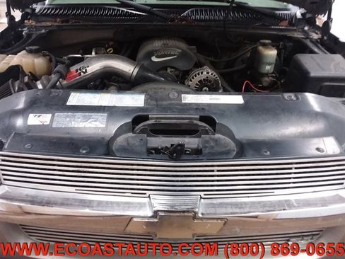 Used 2002 Chevrolet Avalanche 4x4 w/ Off-Road Suspension Pkg image 9