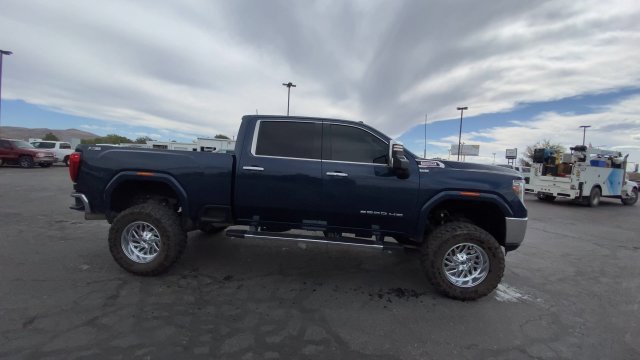 Used 2020 GMC Sierra 3500 SLT w/ SLT Premium Plus Package AWD/4WD image 9