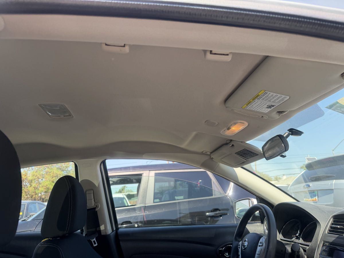 Used 2015 Nissan Versa SV w/ SV Appearance Package FWD image 16