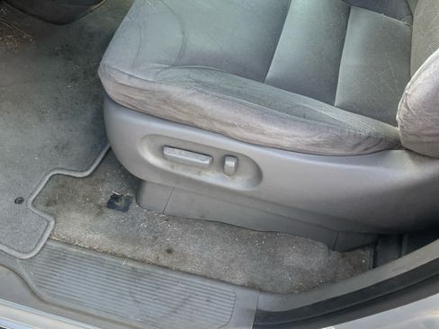 Used 2010 Honda Odyssey EX image 4
