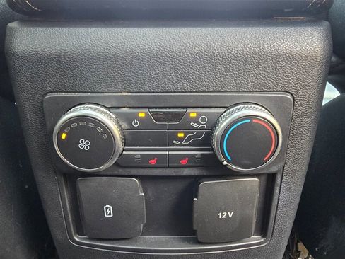 Used 2020 Ford Explorer XLT w/ Equipment Group 202A AWD/4WD image 9