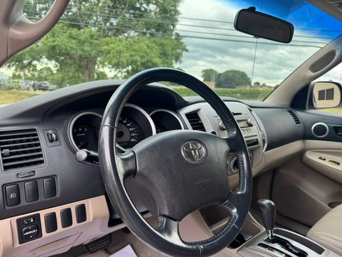 Used 2006 Toyota Tacoma PreRunner RWD image 20