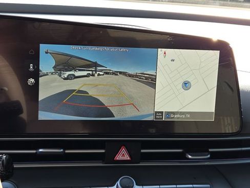 Certified 2024 Hyundai Elantra SEL image 19