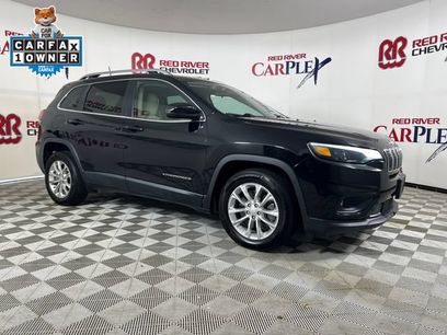 Used 2019 Jeep Cherokee Latitude w/ Popular Appearance Group