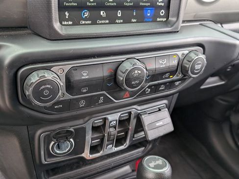 Used 2022 Jeep Wrangler Unlimited Sahara w/ Safety Group image 22