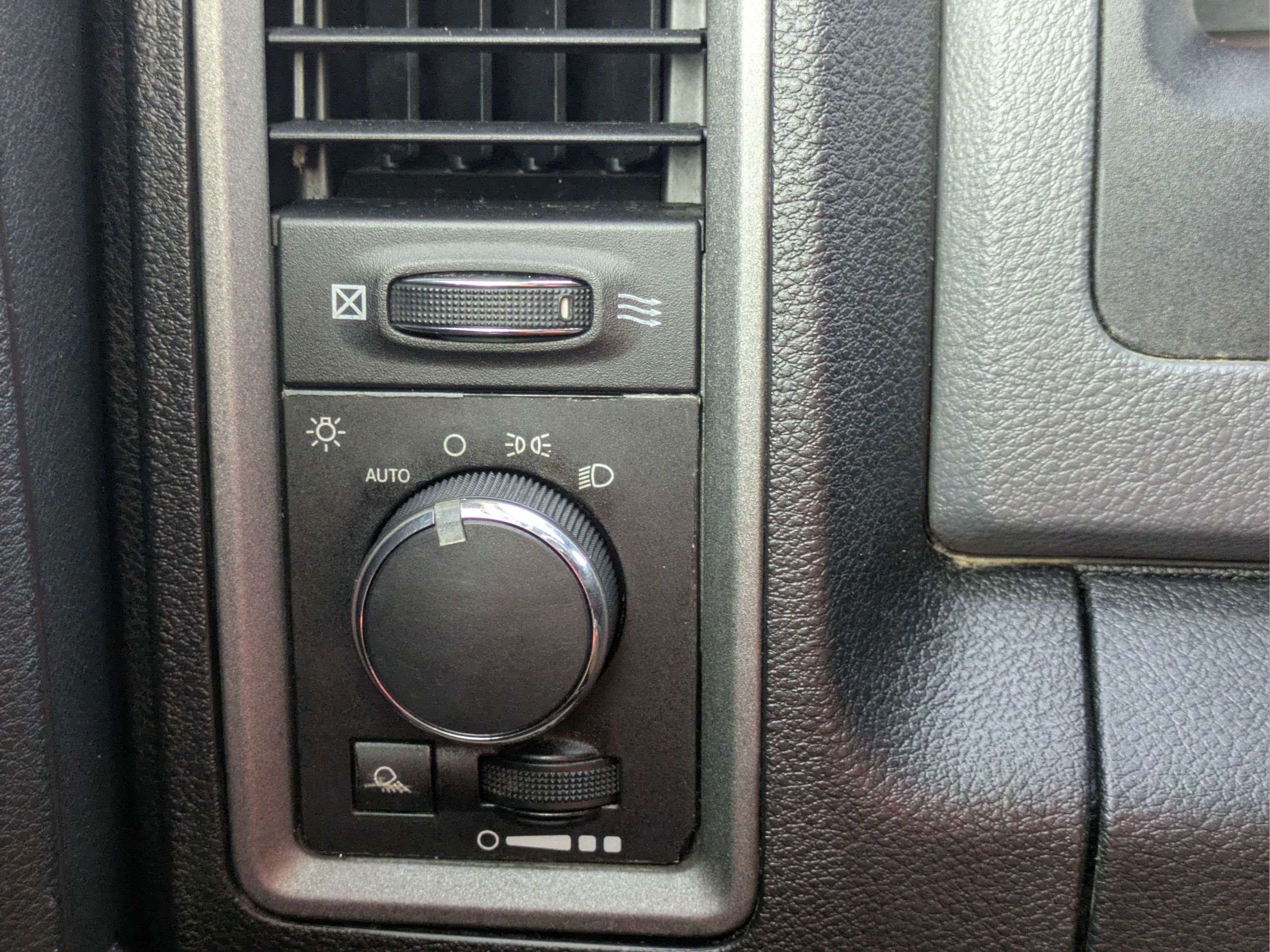 Used 2013 RAM 2500 Tradesman w/ Chrome Appearance Group AWD/4WD image 23