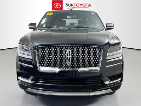 Used 2021 Lincoln Navigator Reserve image 10