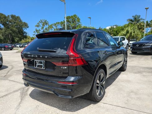 New 2026 Volvo XC60 T8 Core image 4