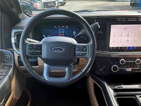 Used 2024 Ford F250 Lariat w/ Chrome Package image 5
