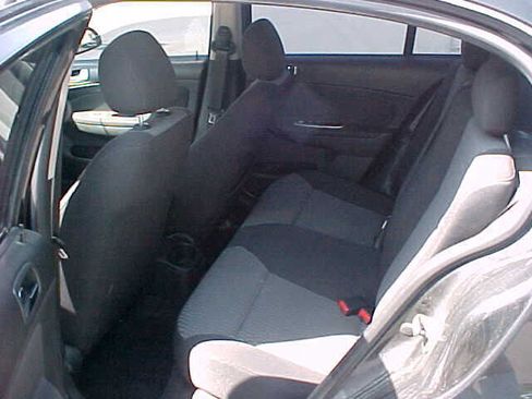 Used 2009 Chevrolet Cobalt LT image 8