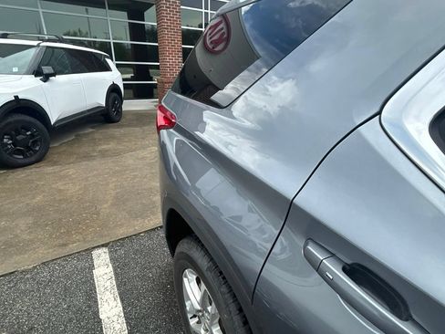 Used 2018 Chevrolet Traverse LT AWD/4WD image 17