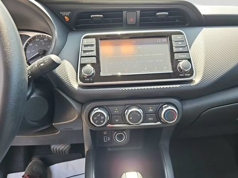 Used 2025 Nissan Kicks Play S FWD image 18