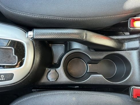 Used 2015 Chevrolet Cruze LT image 14