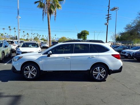 Used 2018 Subaru Outback 2.5i Limited image 12