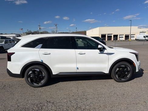 New 2026 Kia Sorento EX AWD/4WD image 2
