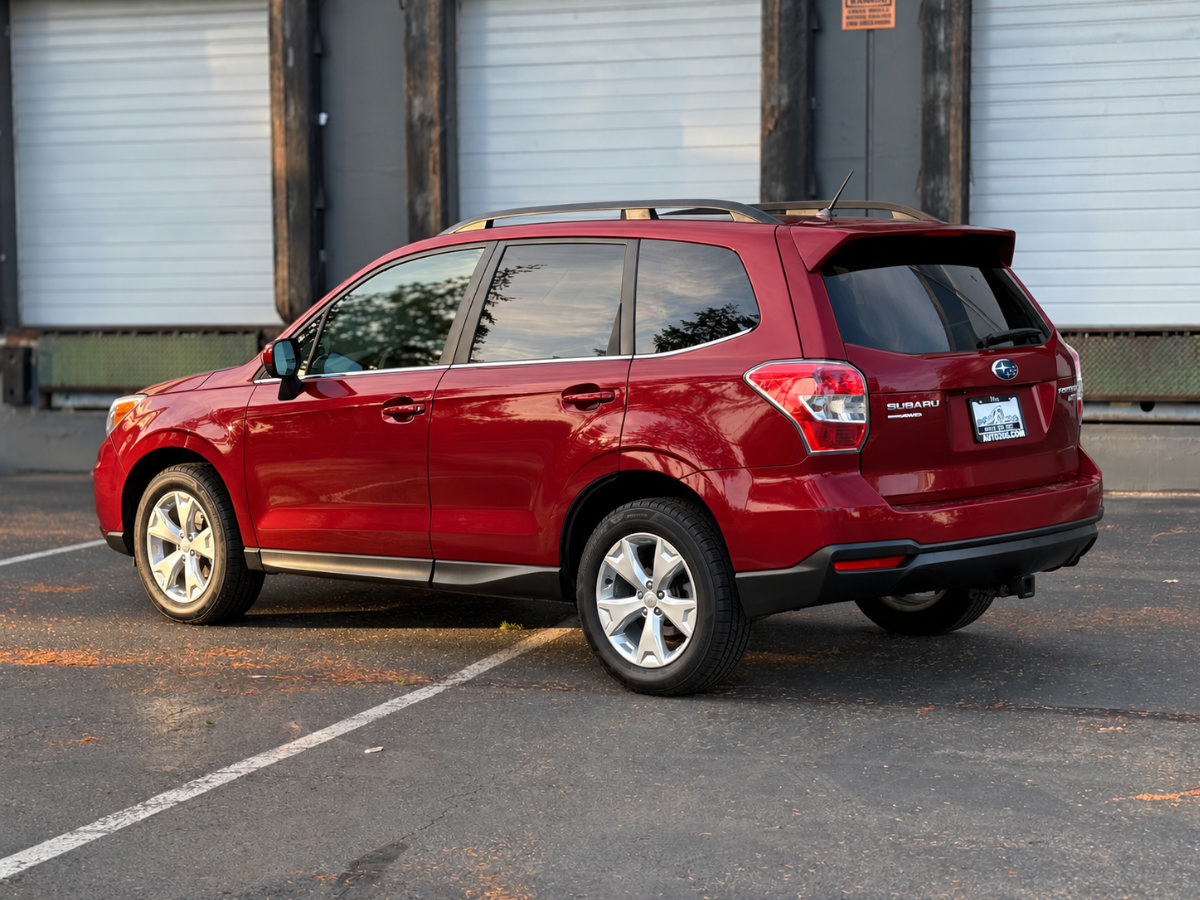 Used 2014 Subaru Forester 2.5i Limited AWD/4WD image 5