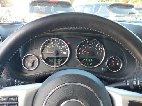 Used 2017 Jeep Wrangler Unlimited Sahara w/ Quick Order Package 24E Chief AWD/4WD image 17