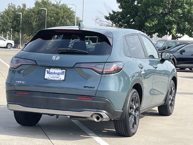 Used 2024 Honda HR-V Sport image 4