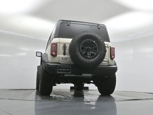 New 2026 Ford Bronco Badlands image 49