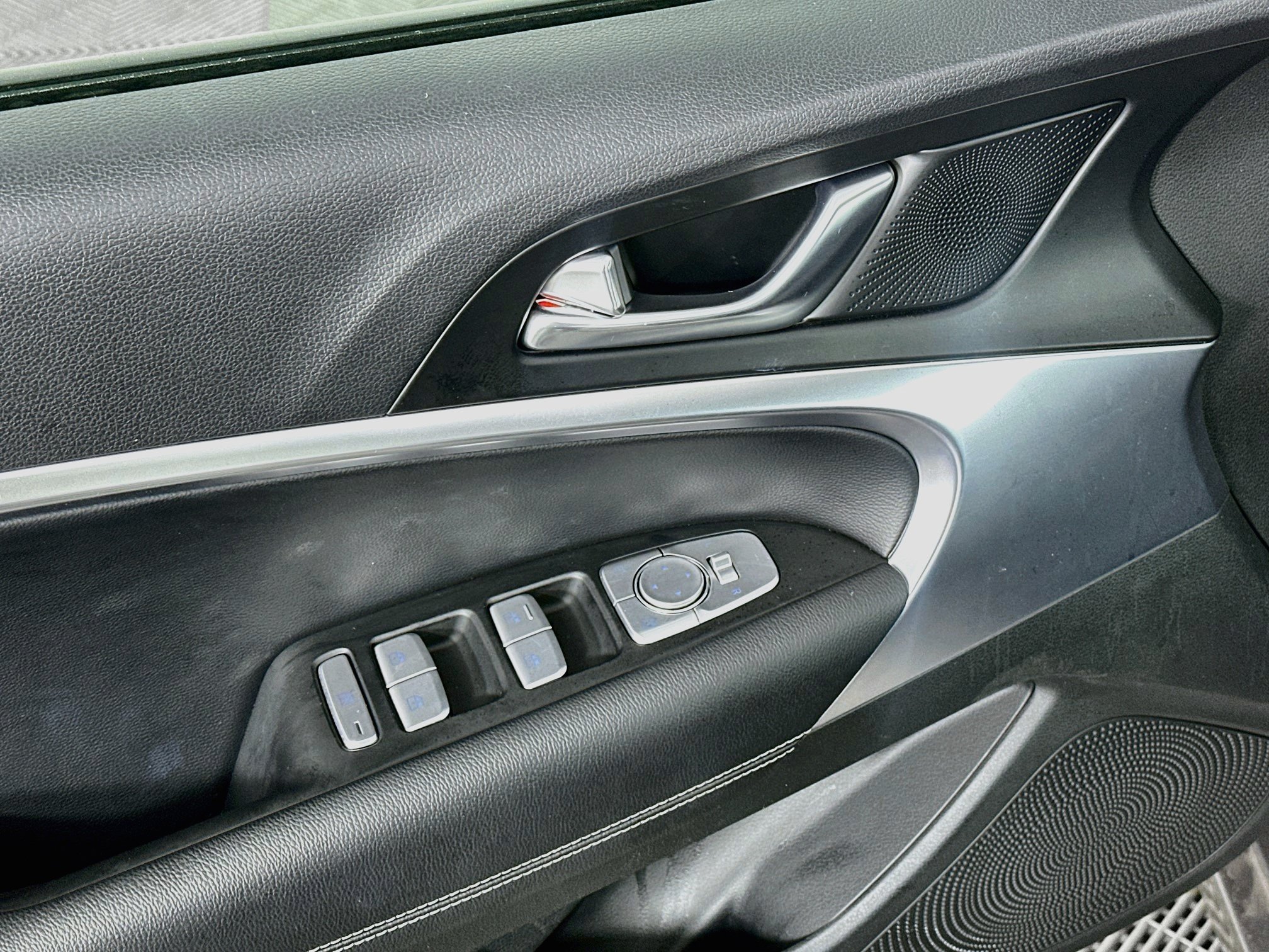 Used 2026 Genesis G70 2.5T RWD image 15