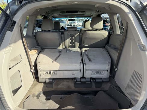 Used 2012 Honda Odyssey Touring Elite image 13