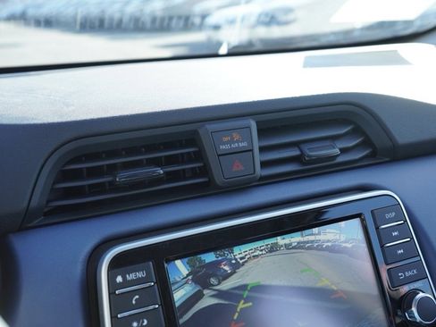 New 2025 Nissan Versa SV image 12