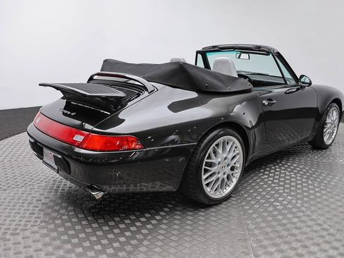 Used 1995 Porsche 911 Carrera 4 AWD/4WD image 5