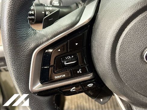 Used 2018 Subaru Outback 2.5i Touring AWD/4WD image 12