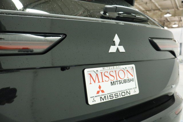 New 2026 Mitsubishi Outlander SE FWD image 4