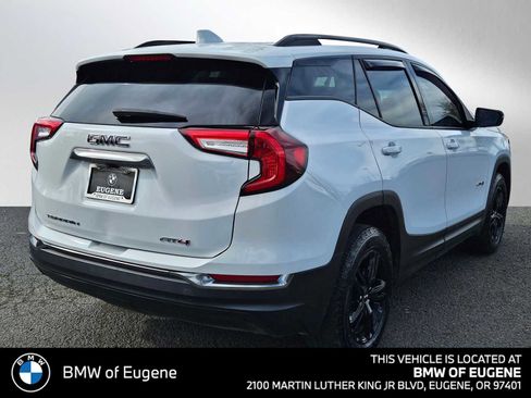 Used 2023 GMC Terrain AT4 AWD/4WD image 4