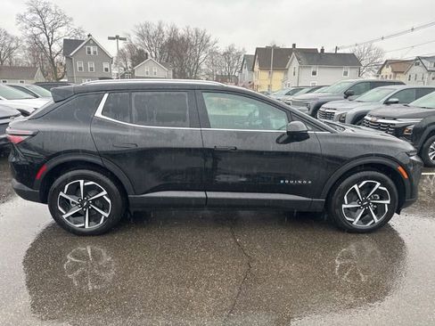 New 2026 Chevrolet Equinox EV LT image 6
