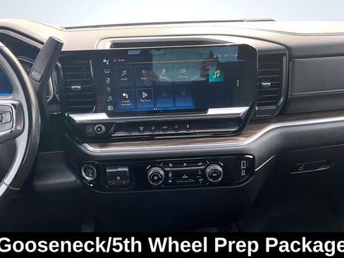 Used 2024 Chevrolet Silverado 3500 LT image 12