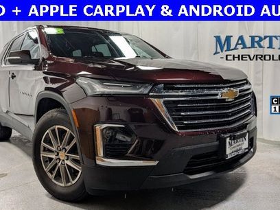 Used 2023 Chevrolet Traverse LT