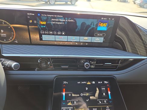 New 2026 INFINITI QX80 Autograph w/ Premium Cargo Package image 11