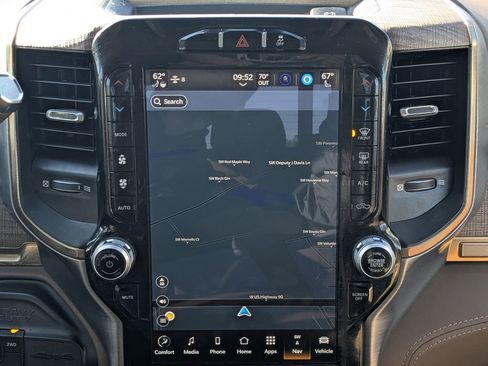 Certified 2023 RAM 3500 Limited image 31