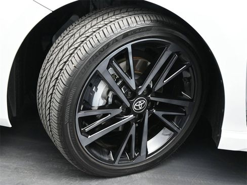 Used 2025 Toyota Camry XSE image 20