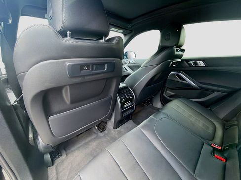 Used 2022 BMW X6 xDrive40i w/ Premium Package image 25
