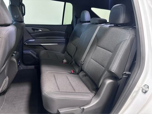 Used 2026 Chevrolet Traverse LT w/ Driver Confidence Package AWD/4WD image 14