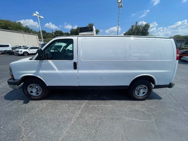 Used 2015 Chevrolet Express 2500 w/ Chrome Appearance Package RWD image 3