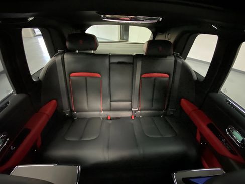 Used 2021 Rolls-Royce Cullinan image 50